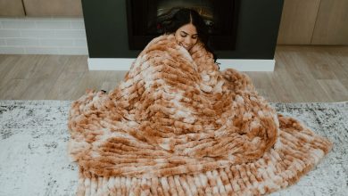 Photo of Innovative Approaches to Styling Faux Fur Blankets: Bringing Warmth and Chic Appeal to Your Space